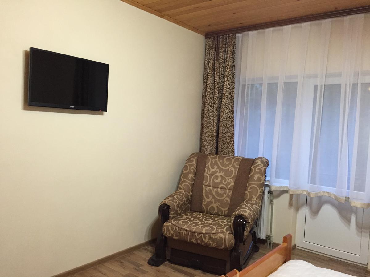 Franc Hotel Yasinia Eksteriør billede