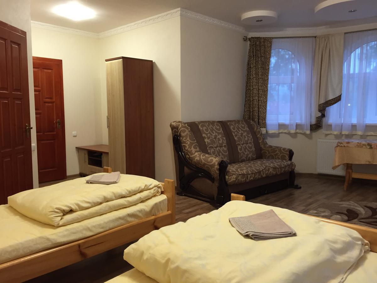 Franc Hotel Yasinia Eksteriør billede